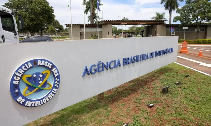 Abin Paralela, como tudo se conecta: espionagem, FirstMile, Bolsonaros e Ramagem.