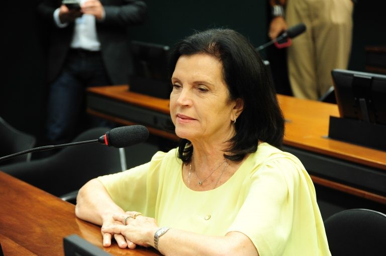 Comissão aprova punição para divulgação de crimes na internet