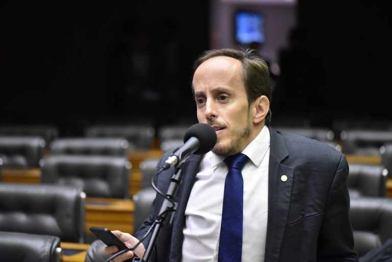 Ministro da Justiça sugere mudanças na legislação sobre segurança pública