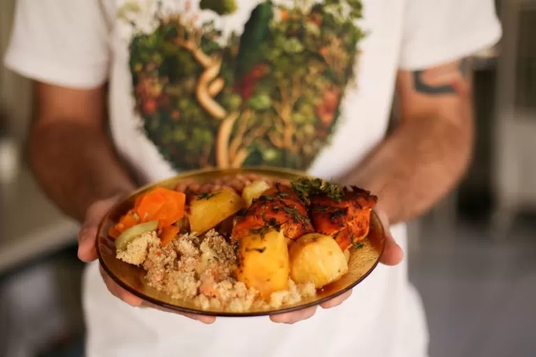 Brasil sai do Mapa da Fome da ONU: conquista histórica reflete políticas públicas eficazes.