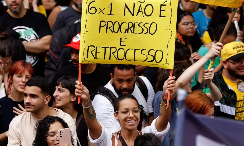 ONGs promovem Plebiscito Popular na Bahia sobre o fim da escala 6X1 e a taxação dos super-ricos.
