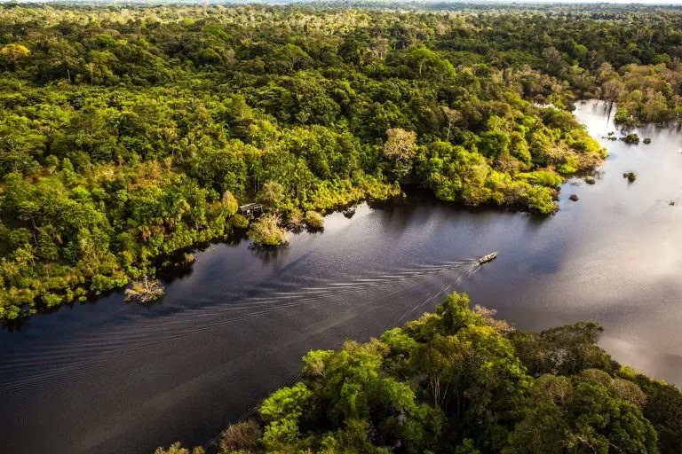 Rios amazônicos estão até quatro metros acima dos níveis registrados em 2024.
