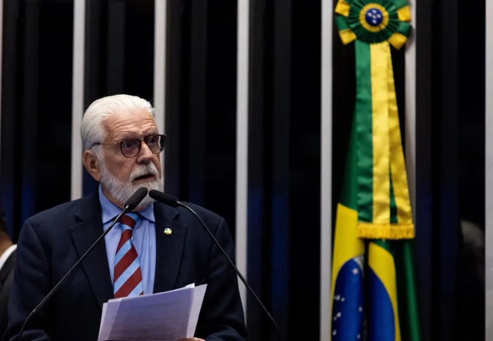 Com relatoria de Wagner, Senado aprova isenção de IR para quem ganha até dois salários mínimos.