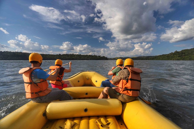 Volume de serviços cresce 6,7% no 1º trimestre no Paraná; evolução do turismo chega a 30%