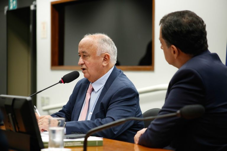 Comissão aprova proposta que abre prazo para renegociação de dívidas tributárias na pandemia