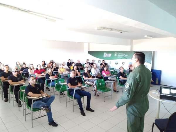 Colaboradores da Supesp realizam visita técnica à sede da Ciopaer da SSPDS em Fortaleza