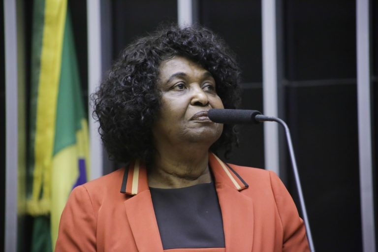 Deputados e sociedade civil cobram ações do Estado contra genocídio da população negra