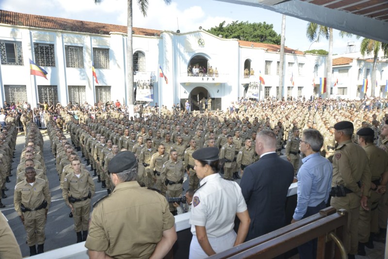 Governador participa da solenidade da entrega de boinas para 630 alunos do Curso de Formação de Soldados
