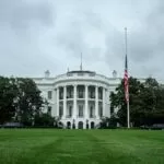 Charlie Kirk: após atentado, bolsonaristas nos EUA pedem punição para perfis de esquerda.