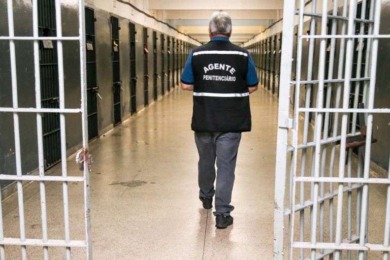 CCJ debate a execução de atividades pela iniciativa privada em estabelecimentos penais