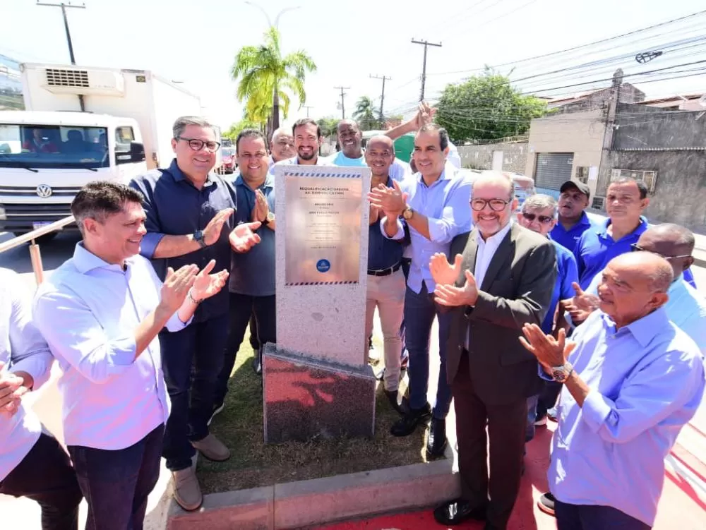 Prefeitura entrega 1ª etapa da requalificação da Av. Dorival Caymmi com melhorias para pedestres e ciclistas.