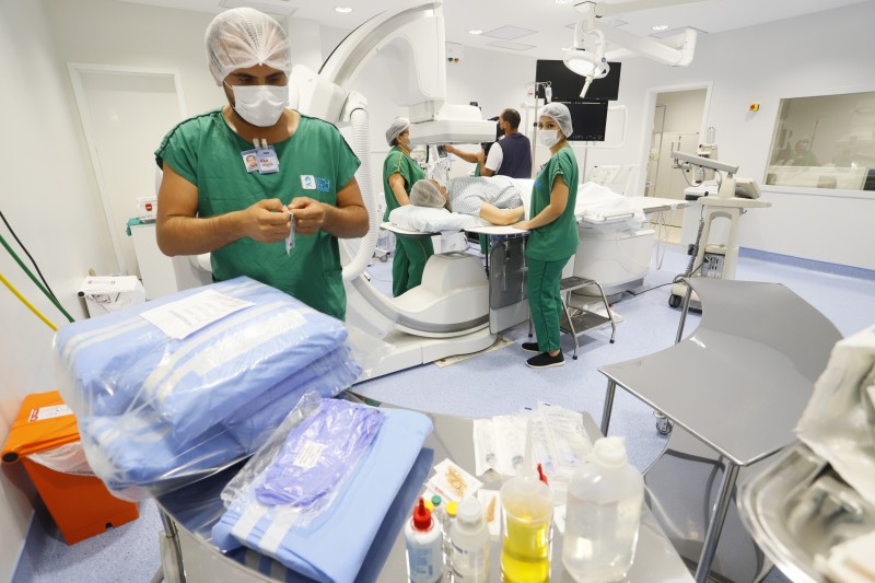 Serviço de hemodinâmica do Hospital Regional do Vale do Jaguaribe dispõe de tecnologia avançada para atender pacientes