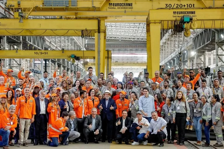 “Estou aqui para recuperar a indústria naval brasileira”, diz Lula ao anunciar investimentos na Bahia.