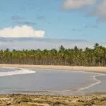 Especulação imobiliária transforma Boipeba e ameaça moradores.