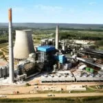 Brasil ainda subsidia eletricidade a carvão enquanto busca liderança climática na COP30.