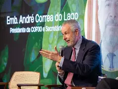  “Brasil deve liderar transição verde”, afirma presidente da COP30 em Brasília”, durante última edição do CNN Talks.
