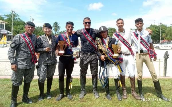 PMs e alunos de projetos sociais do RPMont são destaque no Campeonato Cearense de Hipismo Clássico
