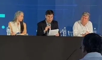 Hostilidade oficial contra o jornalismo cresce nas Américas; assédio judicial e ataques coordenados no Brasil preocupam.