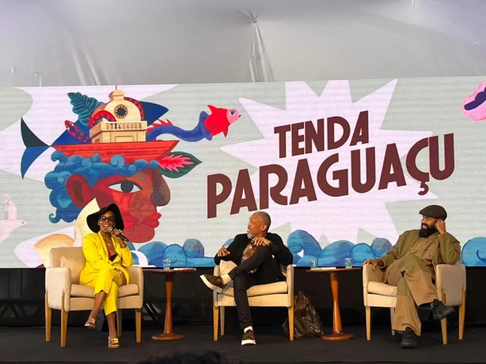 Russo Passapusso e Rita Batista falam sobre memórias, música e pertencimento na FLICA 2025.