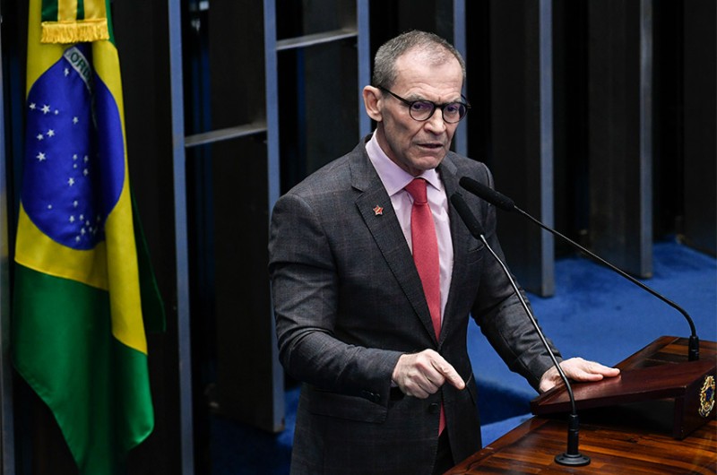Brasil é um dos países que mais matam a população LGBTQIA+, diz Contarato