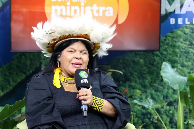 Sonia Guajajara: Estamos trazendo a pauta indígena para o centro do debate global.