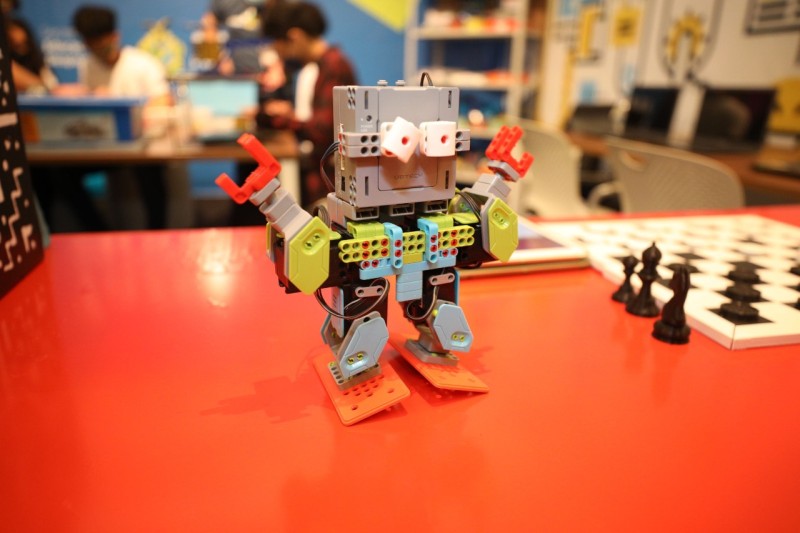 Governador sanciona lei que estimula desenvolvimento de startups no Amazonas