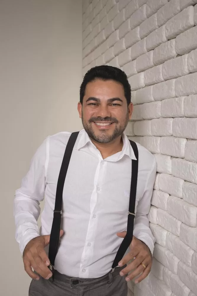 ITAMAR VIEIRA JÚNIOR EM CORAÇÃO SEM MEDO RECOLOCA O BRASIL NO DIVÃ.