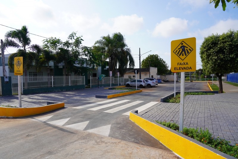 Trânsito inicia intervenções em travessias de escolas em Lucas do Rio Verde