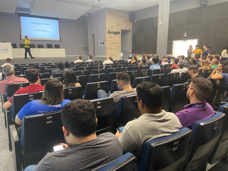 Detran-CE realiza ciclo de palestras sobre o Maio Amarelo em empresas de Fortaleza e Região Metropolitana