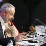 COP30 acaba sem mapa para fim de fósseis, avança em adaptação, transição justa e indígenas.