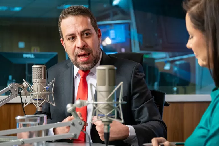 Boulos explica Governo na Rua: “Aproximar os vários programas do governo do presidente Lula das pessoas e territórios”. 