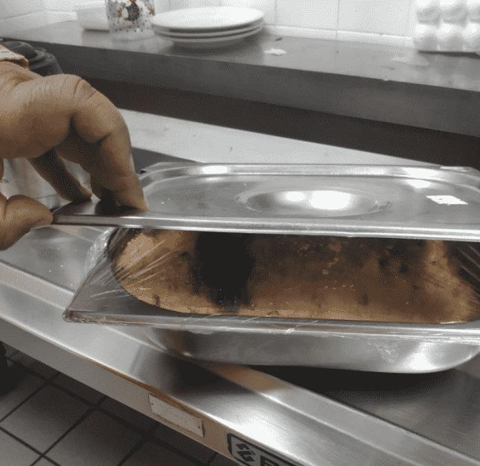 Comida com rato vivo é servida em refinaria privatizada na Bahia.