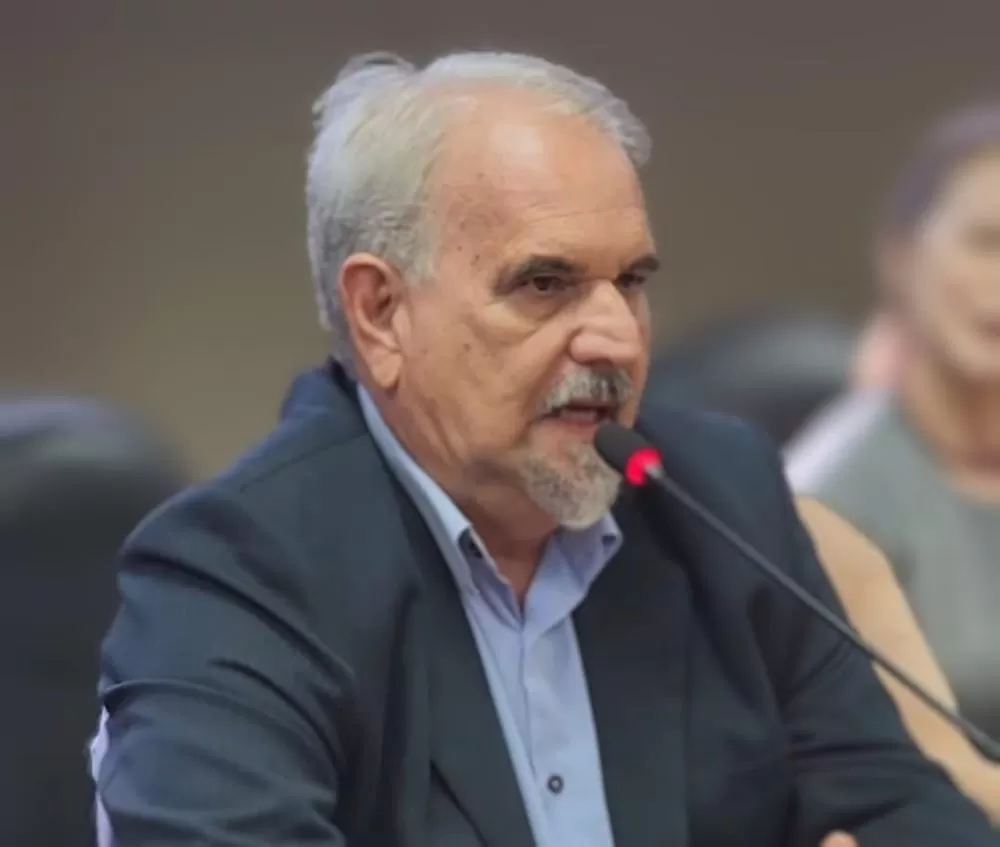 ”ACM Neto tira a máscara e assume a face bolsonarista”, afirma deputado.