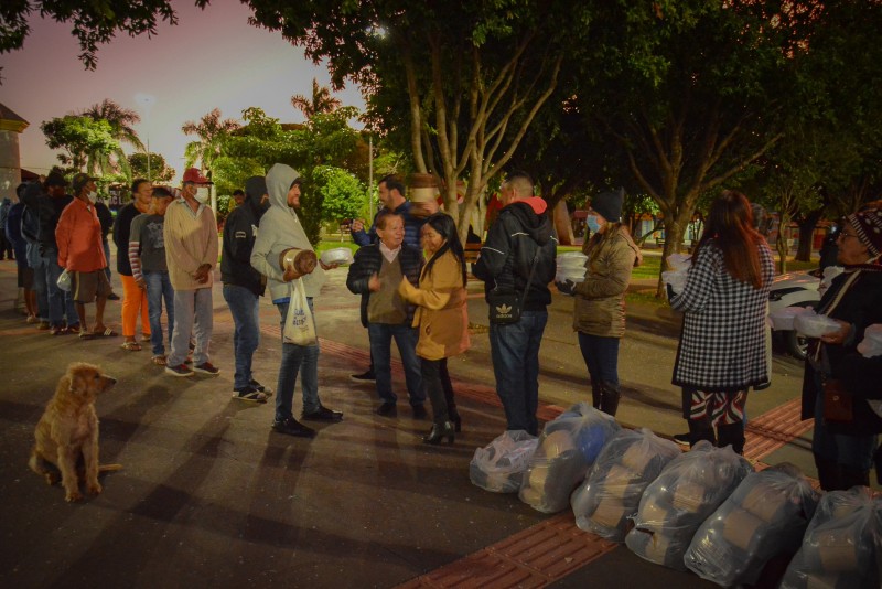 Prefeitura de Bataguassu inicia Campanha do Agasalho com distribuição de sopão e cobertores para pessoas em situação de rua