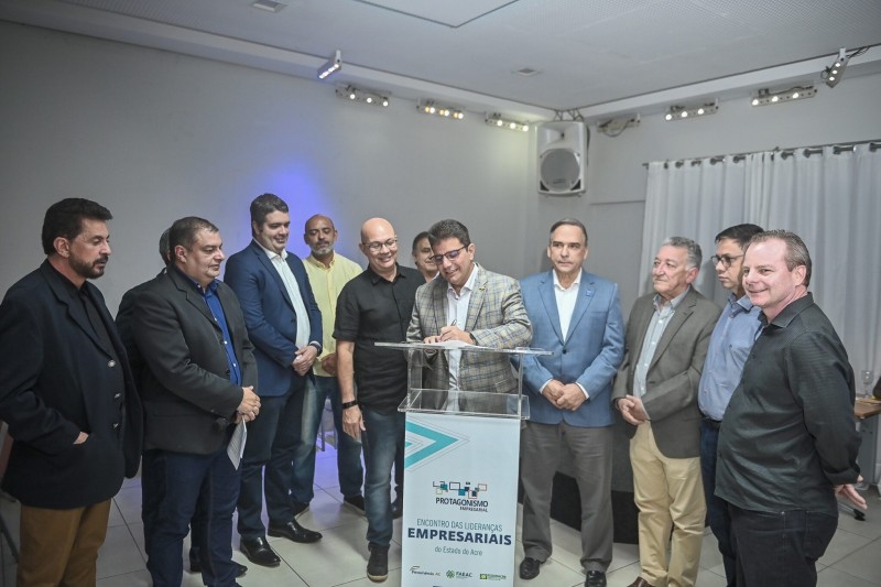 Governador Gladson Cameli assina decreto que cria Conselho de Desenvolvimento Econômico do Acre