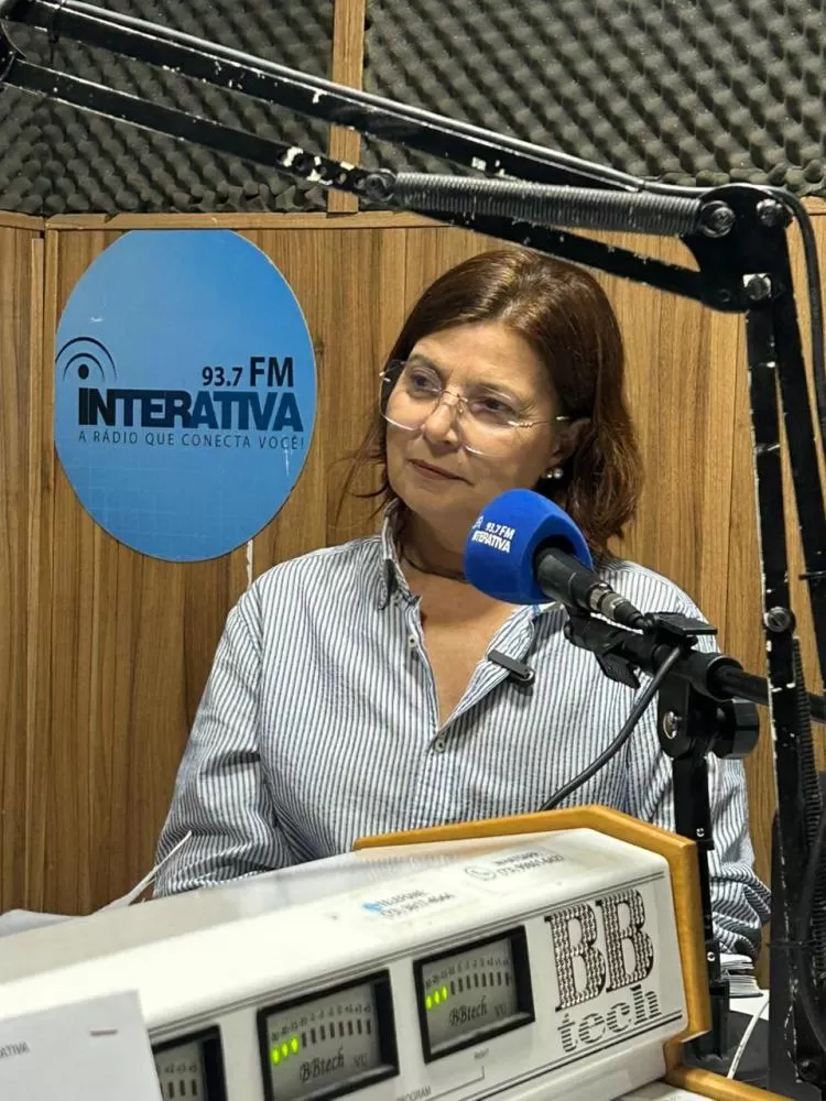 Adélia critica falta de estudos para instalação de radares de velocidade em Ilhéus.