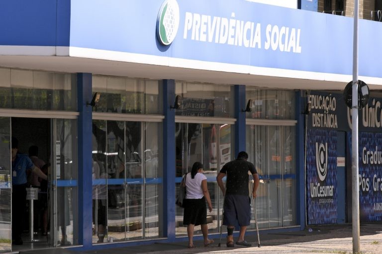 Projeto abre crédito de R$ 313 milhões para pagar peritos do INSS