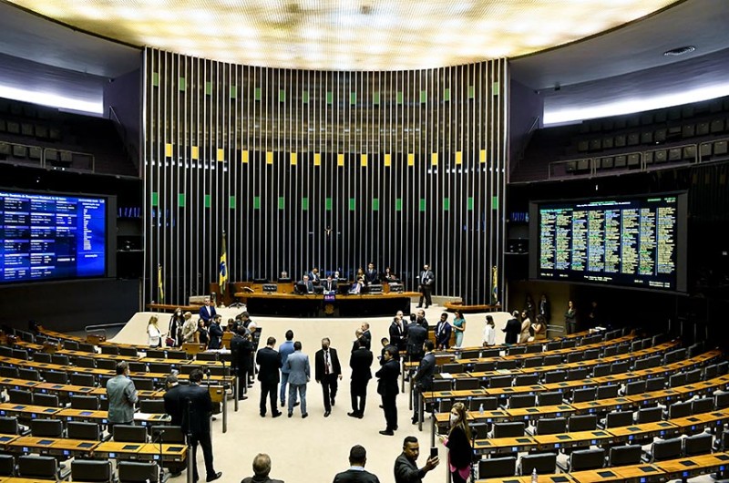 Congresso volta a avaliar vetos sobre a privatização da Eletrobras