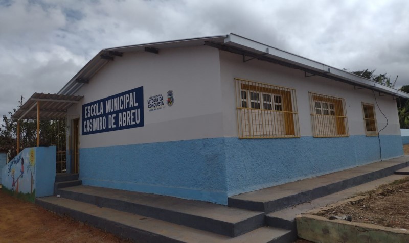Prefeitura finaliza a reforma de mais uma escola da zona rural