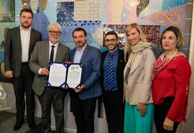 Conselho Estadual de Educação completa 60 anos e homenageia Carlos Moisés