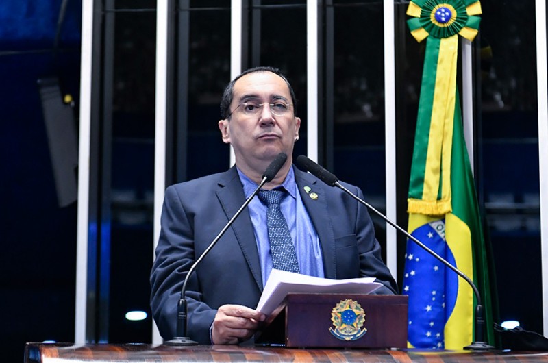 Bolsonaro é responsável pela alta nos preços dos combustíveis, diz Kajuru