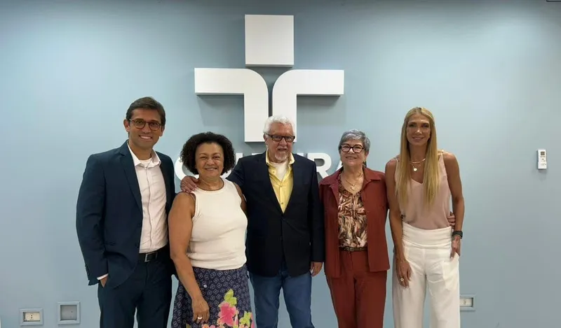 Encontro reuniu executivos das duas emissoras: Rodolfo Schneider, Maria Angela de Jesus, Fernando Mitre, Marília Assef e Andressa Guaraná Crédito: Débora Mendonça / Acervo TV Cultura.