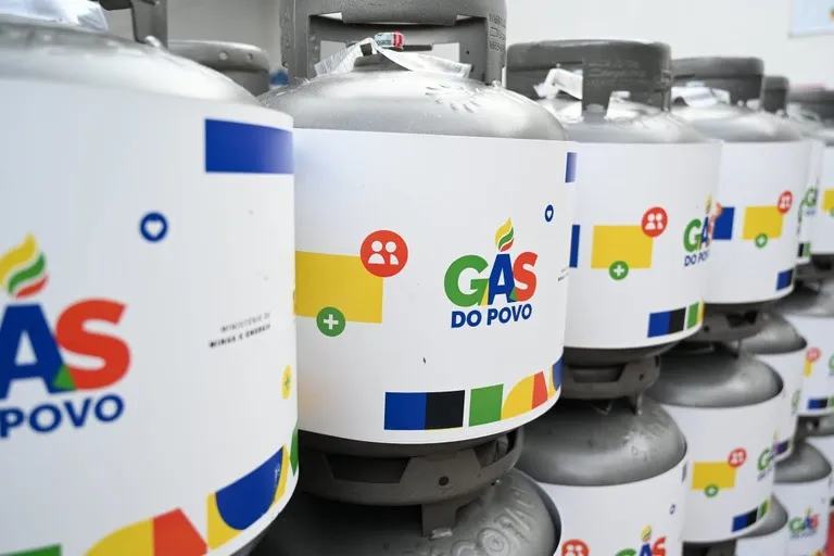 Com nova expansão, Gás do Povo já alcança quase 15 milhões de famílias em todos os municípios do Brasil.