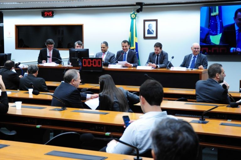 Representantes de santas casas pedem mudanças em linha de crédito do BNDES para o setor