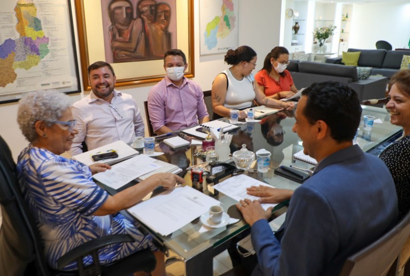 Governadora se reúne com organizadores do 20° Salão do Livro do Piauí