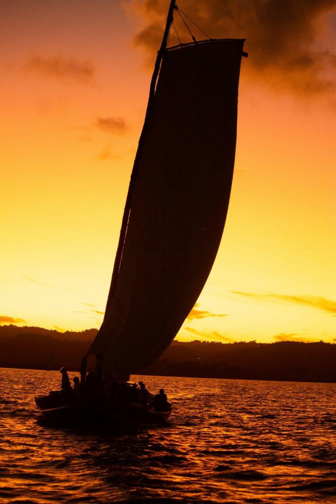 Bordejo pelas Águas do Paraguaçu. 