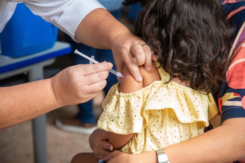 Minas Gerais fortalece estratégias para ampliar vacinação infantil no estado