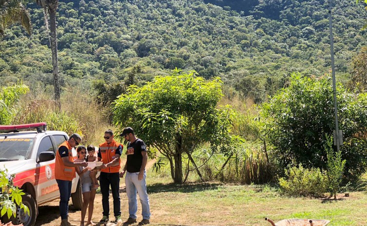 Projeto Foco no Fogo, do Governo do Tocantins, orienta moradores da Serra de Lajeado sobre riscos de queimadas ilegais