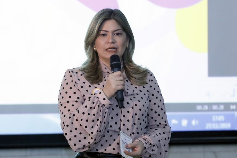 Comissão aprova bloqueio de bens e salário de acusado de violência doméstica