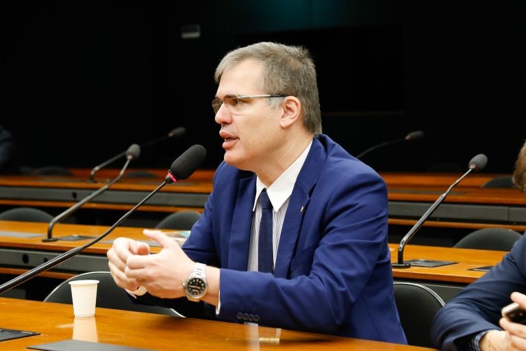 Comissão aprova aumento de penas de crimes financeiros e de maus-tratos praticados contra idosos